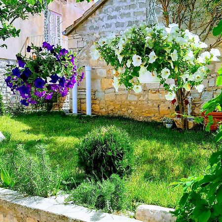 Apartments Neno Korčula Eksteriør bilde