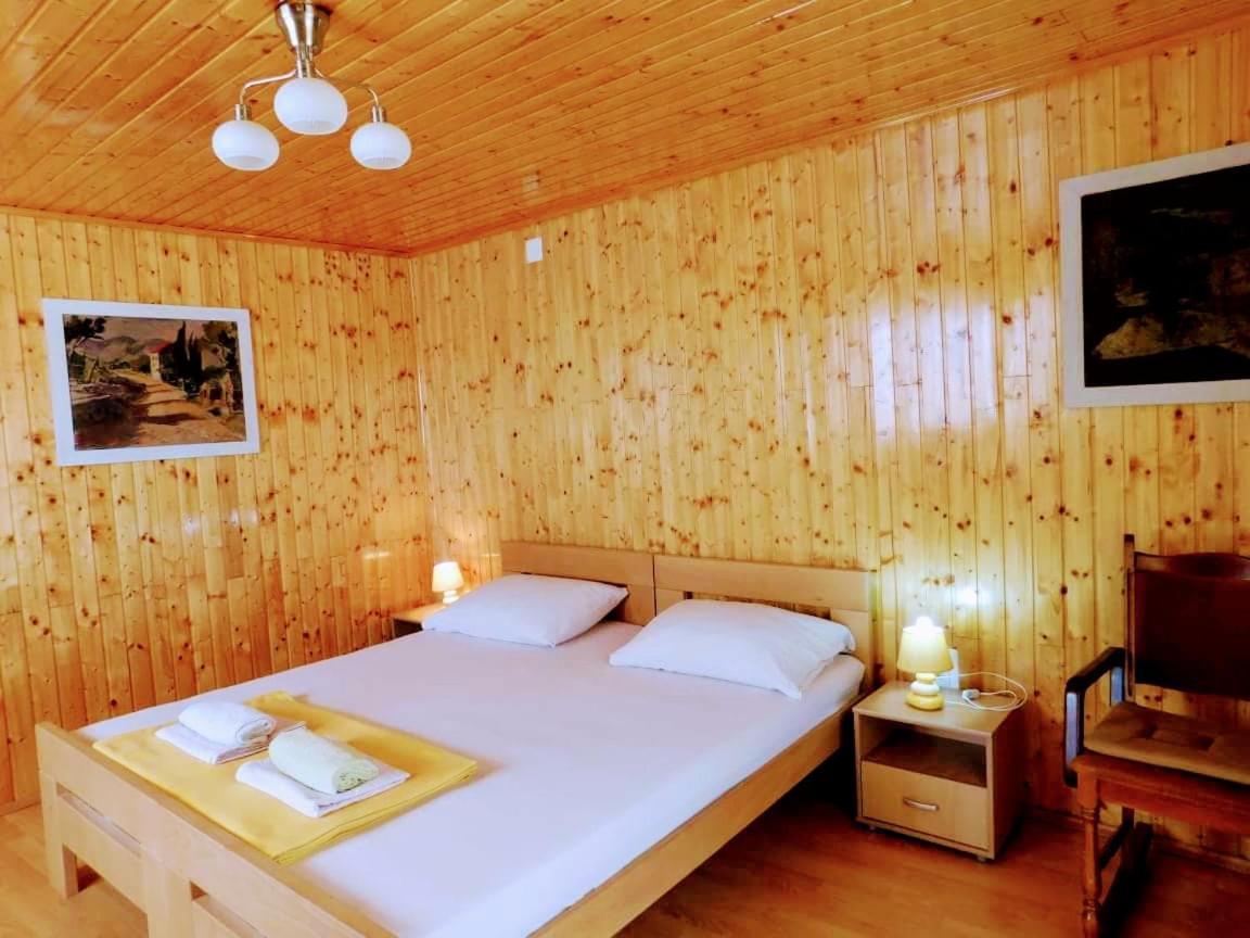 Apartments Neno Korčula Eksteriør bilde