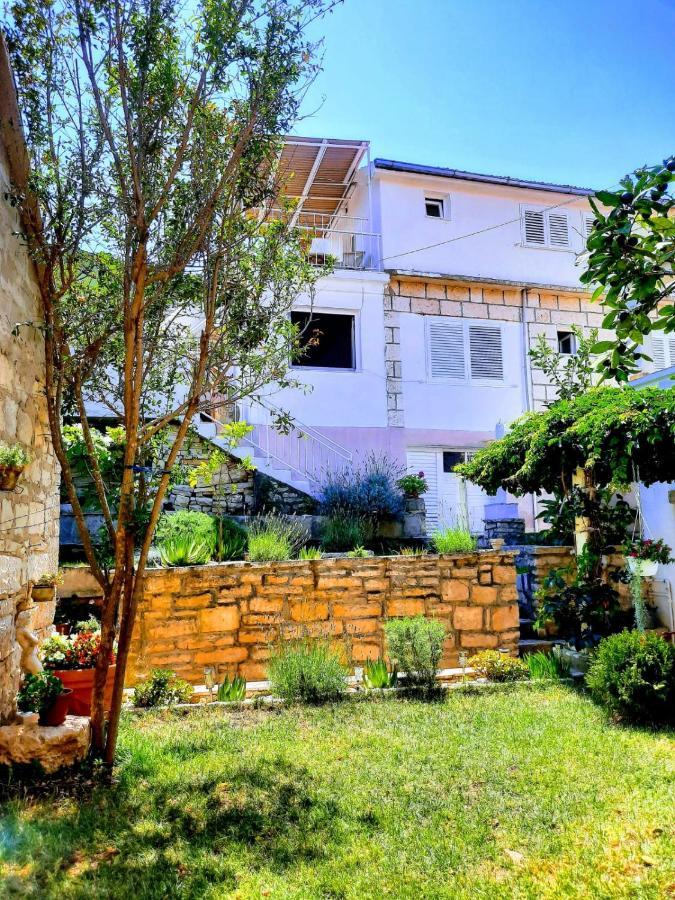 Apartments Neno Korčula Eksteriør bilde